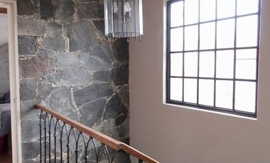 Casa en Venta en San Miguel de Allende – Amueblada, Terraza y Comunidad Cerrada