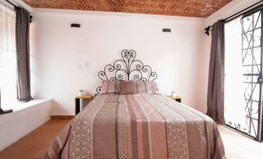 Casa en Venta en San Miguel de Allende – Amueblada, Terraza y Comunidad Cerrada
