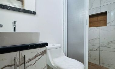 Casa con roof garden y recámara en planta baja – Fracc. privado en Coatepec