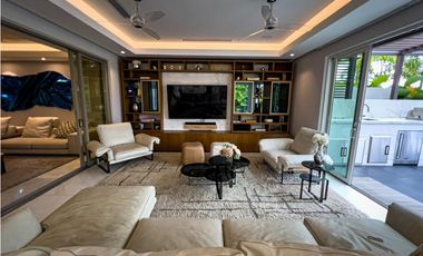 VENTA CASA EN SANTA MARIA CON PISCINA 4 RECAMARAS 693MTPRIVADA MLD