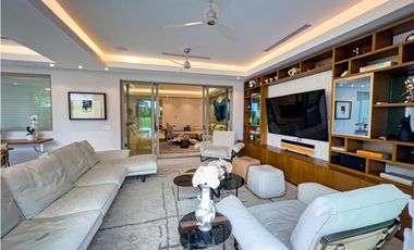 VENTA CASA EN SANTA MARIA CON PISCINA 4 RECAMARAS 693MTPRIVADA MLD