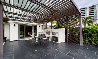 VENTA CASA EN SANTA MARIA CON PISCINA 4 RECAMARAS 693MTPRIVADA MLD