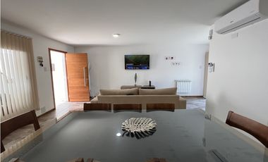 DÚPLEX EXCLUSIVO EN ALQUILER ANUAL,  A PARTIR DEL 1 DE SEPTIEMBRE.