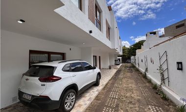 DÚPLEX EXCLUSIVO EN ALQUILER ANUAL,  A PARTIR DEL 1 DE SEPTIEMBRE.