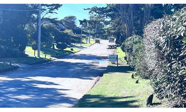 LOTE  SOBRE BUEN ORDEN A 2 CUADRAS DE LA PLAYA
