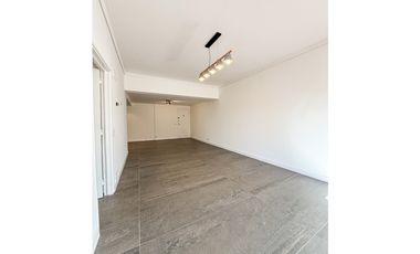 4 AMBIENTES CON COCHERA. CENTRO.