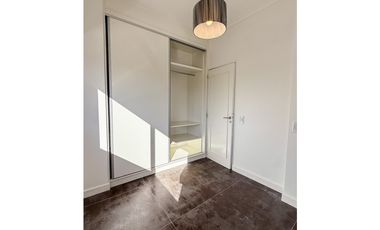 4 AMBIENTES CON COCHERA. CENTRO.