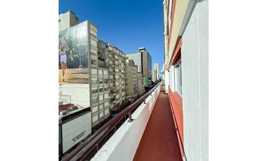 4 AMBIENTES CON COCHERA. CENTRO.