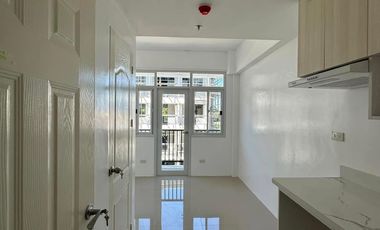 PRE-SELLING CONDOMINIUM @ URDANETA CITY