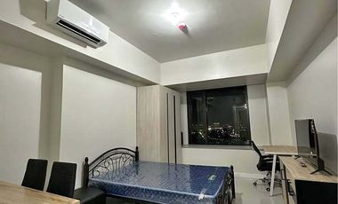 Mandani Bay Studio Fully furnished for RENT in Mandaue City