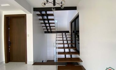 Modern Luxury House with Pool – For Sale in Angeles City