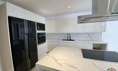 Modern Luxury House with Pool – For Sale in Angeles City