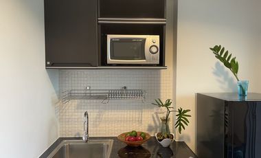 !The Trust @ BTS Erawan Fully Furnished, 14F, Pool View.