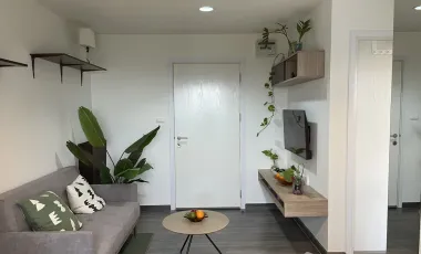 !The Trust @ BTS Erawan Fully Furnished, 14F, Pool View.