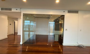 For Sale- Beautiful, well-maintained Unit at One Roxas Triangle