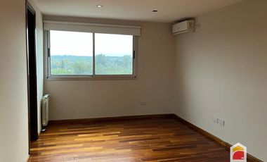 Casa en alquiler de 3 dormitorios c/ cochera en Mendiolaza