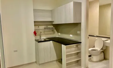 2 Bedroom Condo for sale at Aspire Erawan