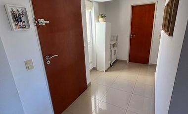 Alquiler 2 amb San Isidro balcón cochera cubierta