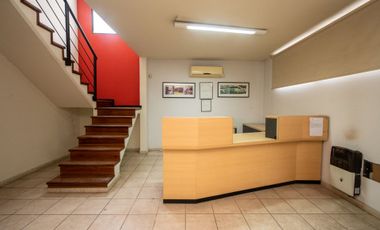 Venta oficina y deposito frente al puerto Santa Fe