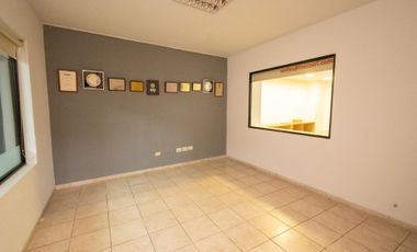 Venta oficina y deposito frente al puerto Santa Fe
