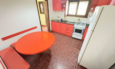 Venta Casa 4 ambientes mas dependencia Miramar