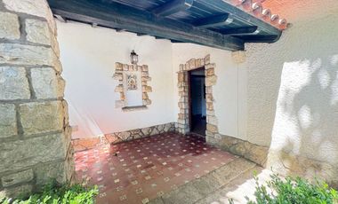 Venta Casa 4 ambientes mas dependencia Miramar