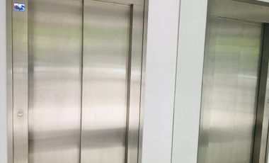 VENTA OFICINA SEMI PISO DE 100M2 BAJAS EXPENSAS