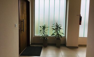 VENTA OFICINA SEMI PISO DE 100M2 BAJAS EXPENSAS