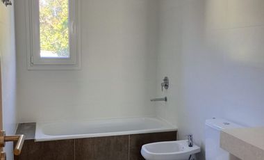 Duplex 3 dormitorios en venta - City Bell