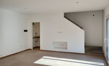 Duplex 3 dormitorios en venta - City Bell