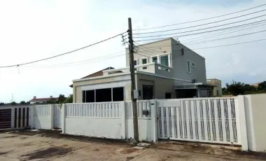 3 Bedroom Villa for sale at 180 Bangpu Beach House