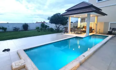 3 Bedroom Villa for sale at 180 Bangpu Beach House