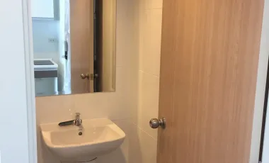 Studio Condo for sale at KnightsBridge Sky River Ocean