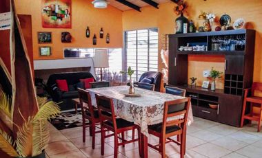 Casa con gran terreno en San Jose del Rincon