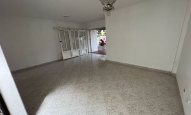 Casa en Arriendo Ubicado en Medellín Codigo 648
