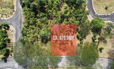 Promenade Lot for Sale Near The Entrance