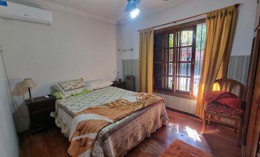 APTO CREDITO, CHALET 4 AMBIENTES, BARRIO PARQUE CALCHAQUI