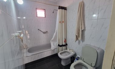 APTO CREDITO, CHALET 4 AMBIENTES, BARRIO PARQUE CALCHAQUI