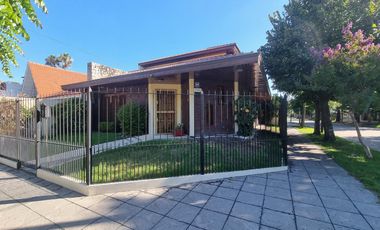 APTO CREDITO, CHALET 4 AMBIENTES, BARRIO PARQUE CALCHAQUI