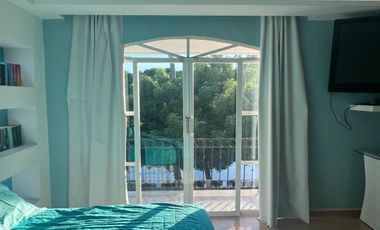 VENTA DE CASA  A LADO DE RIO CON ALBERCA, PALAPA Y  EXTENSO TERRENO