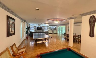 VENTA DE CASA  A LADO DE RIO CON ALBERCA, PALAPA Y  EXTENSO TERRENO