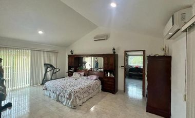 VENTA DE CASA  A LADO DE RIO CON ALBERCA, PALAPA Y  EXTENSO TERRENO