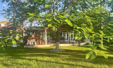 VENTA DE CASA  A LADO DE RIO CON ALBERCA, PALAPA Y  EXTENSO TERRENO