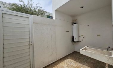 CASA EN VENTA EN RESIDENCIAL LORETTA 1 AL NORPONIENTE DE AGUASCALIENTES