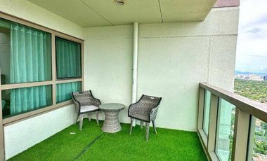 2 Bedroom Unit with balcony for lease in The Residences at Greenbelt (TRAG), Mak