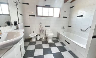 ARRIENDO PUB RESTOBAR / HABITACIONAL HOSPITAL