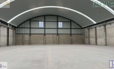 Se rentan bodegas de 1037 m2 o mas