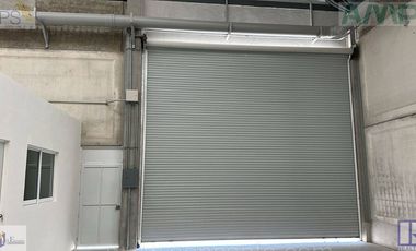 Se rentan bodegas de 1037 m2 o mas