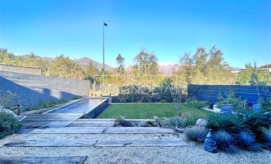 Casa en Arriendo en VALLE ESCONDIDO