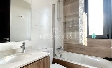 Casa en Arriendo en VALLE ESCONDIDO
